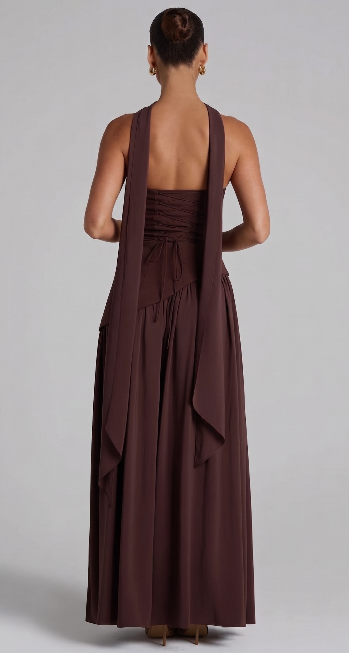 Elegantes Maxikleid mit Schal
