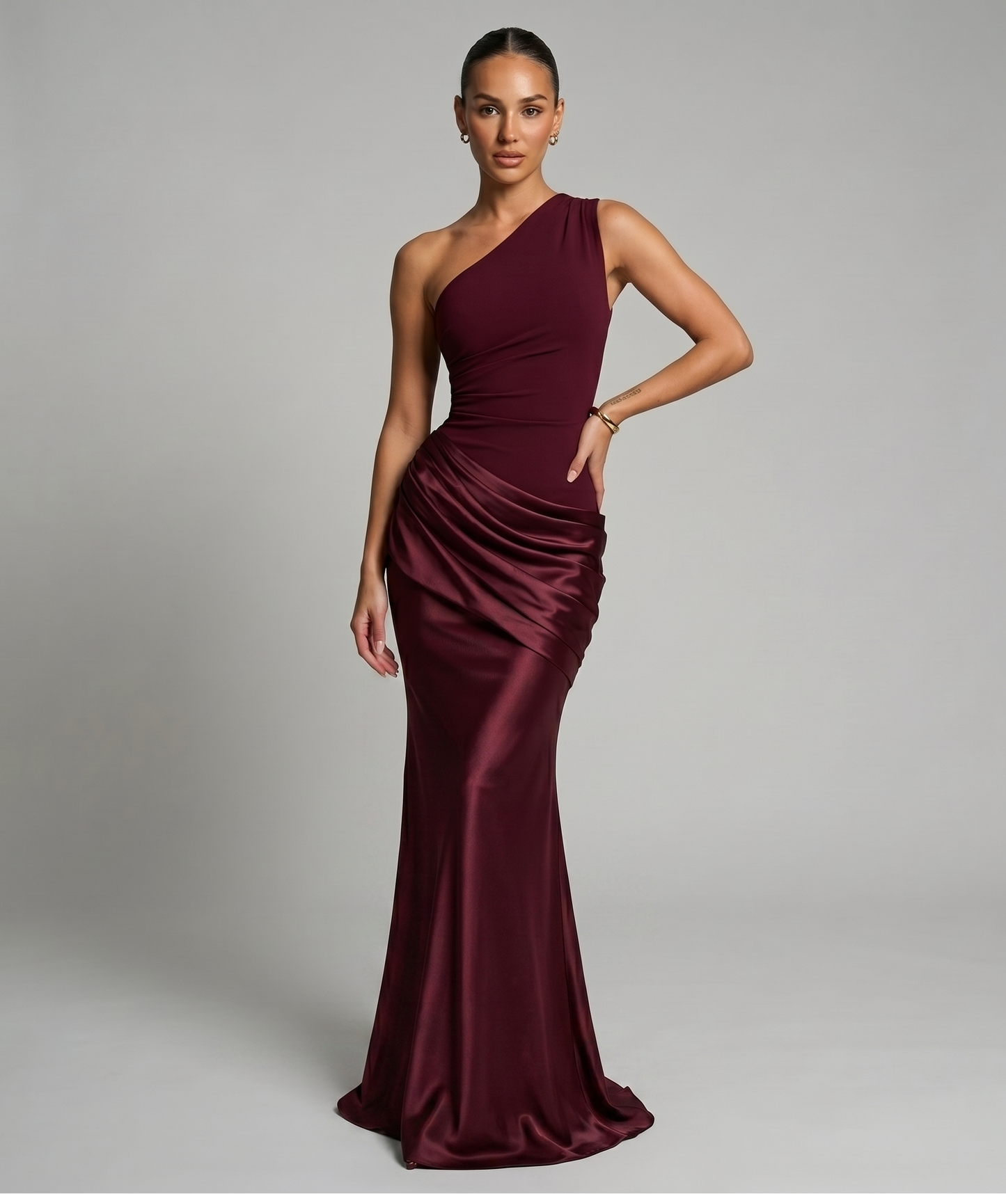 Elegantes One-Shoulder-Kleid