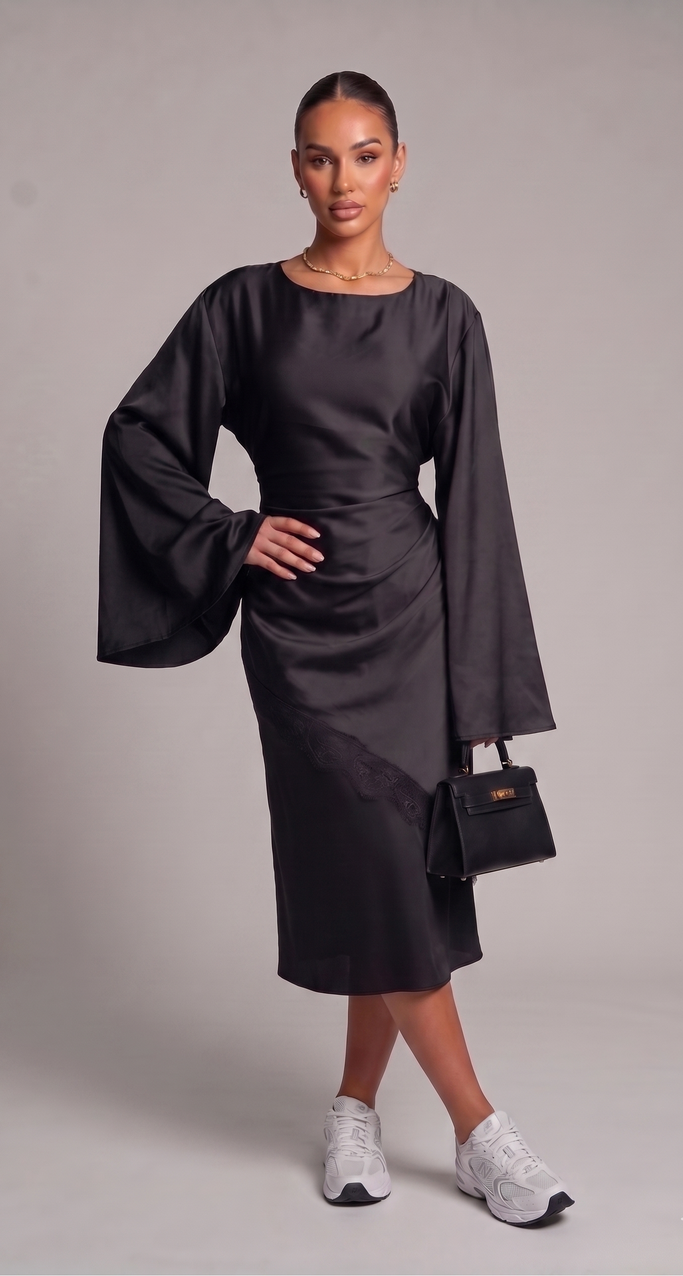 Tunika aus Satin mit Spitze