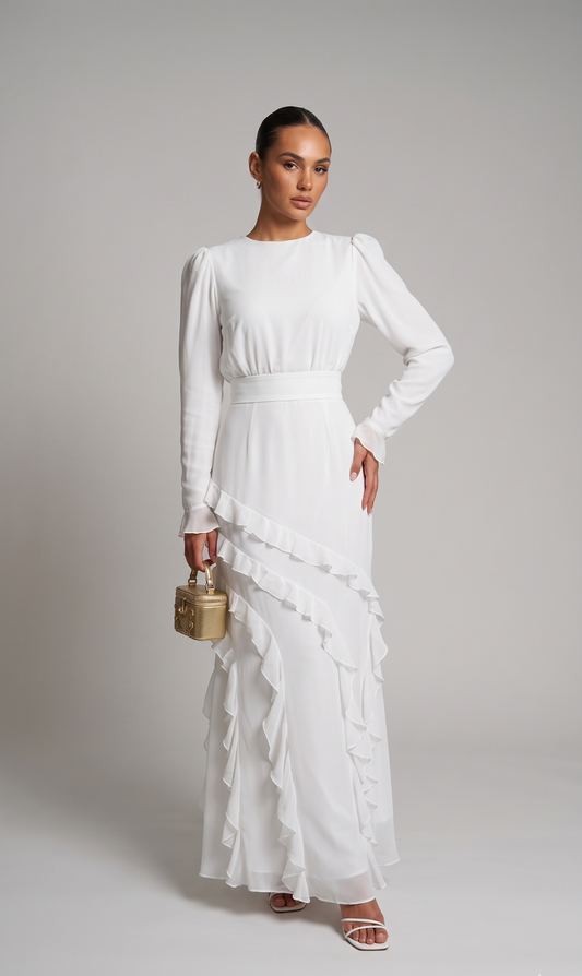 Tailliertes Maxikleid mit Volants