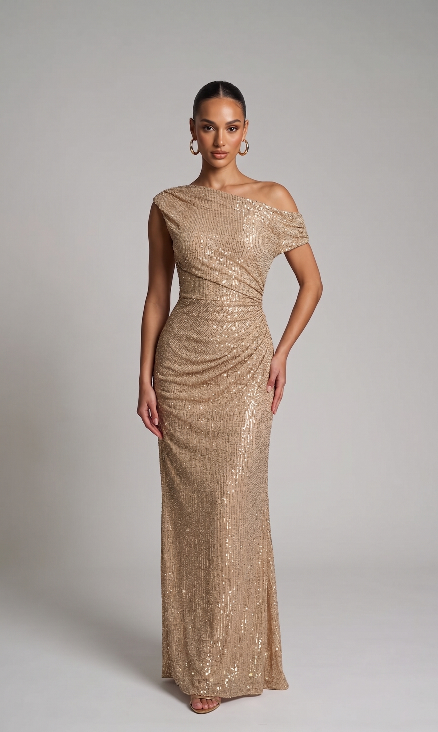 Golden One-Shoulder-Maxikleid