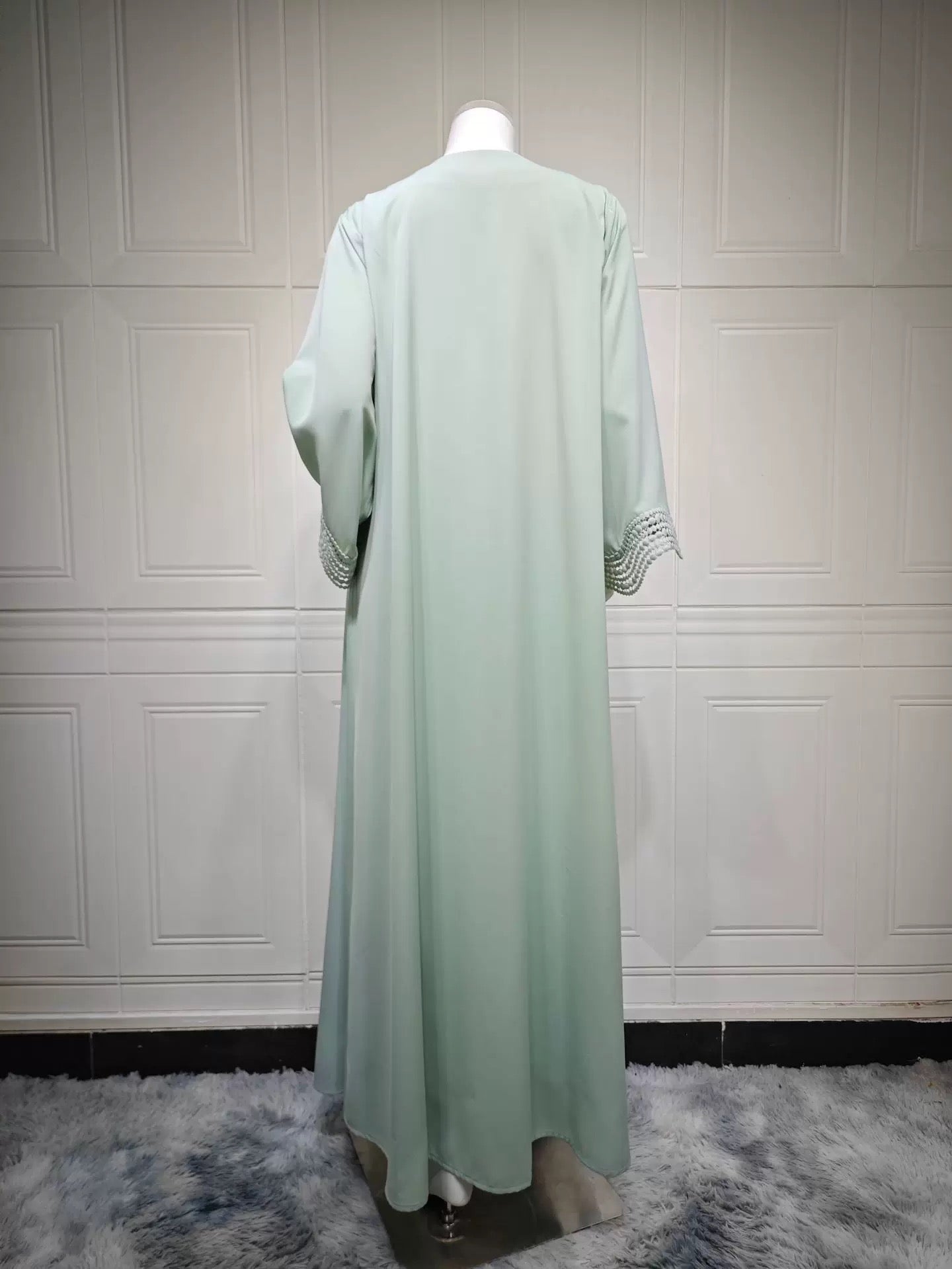 Eleganter Kimono mit Verziehrung