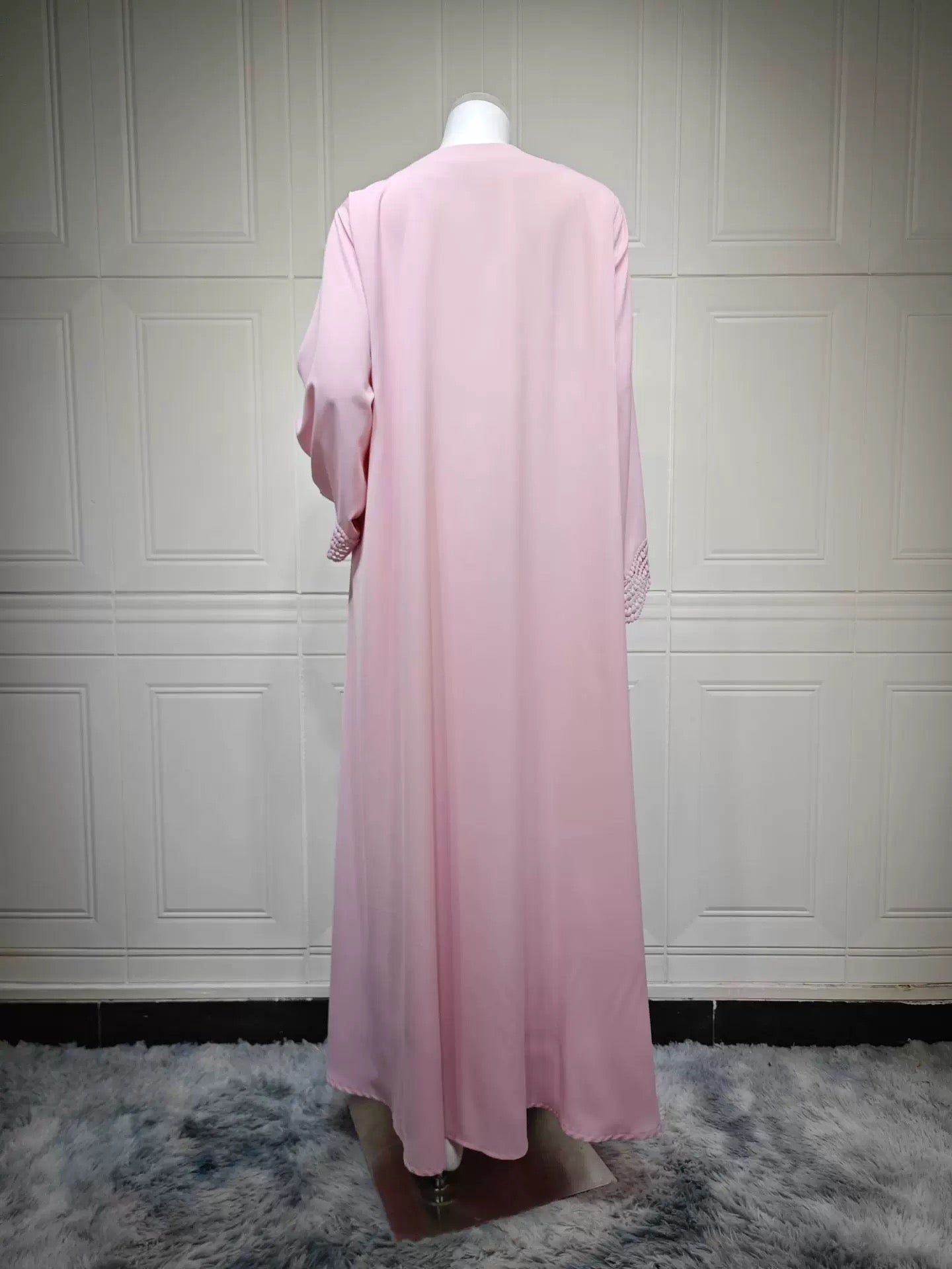 Eleganter Kimono mit Verziehrung